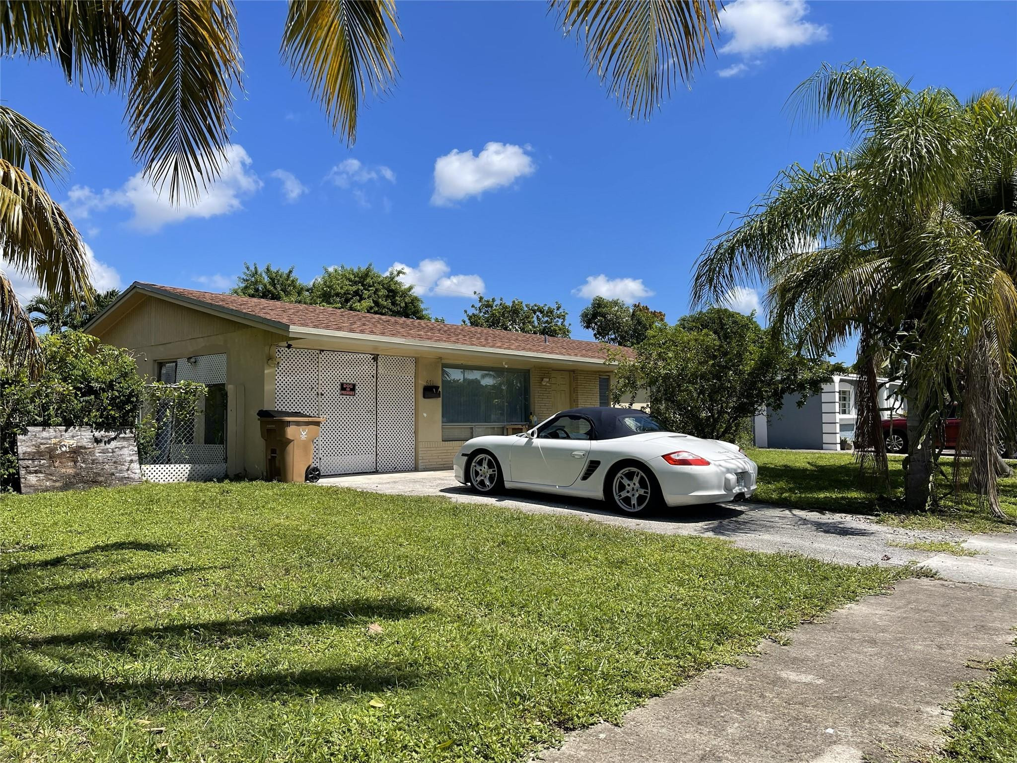 671 NW 38th St Deerfield Beach, FL 33064