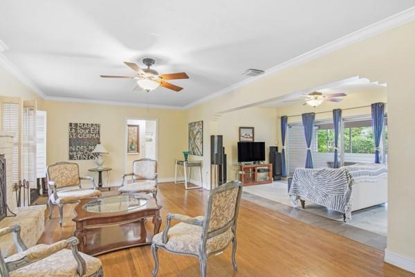 54 NE 103rd St Miami Shores, FL 33138