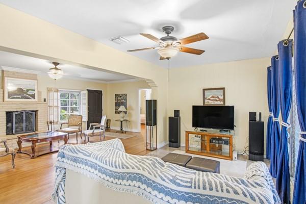 54 NE 103rd St Miami Shores, FL 33138