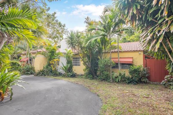 54 NE 103rd St Miami Shores, FL 33138