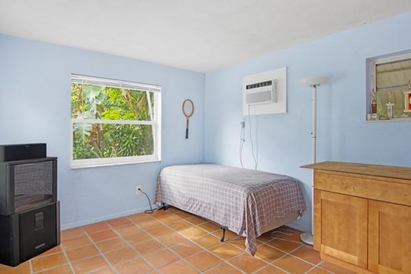 54 NE 103rd St Miami Shores, FL 33138