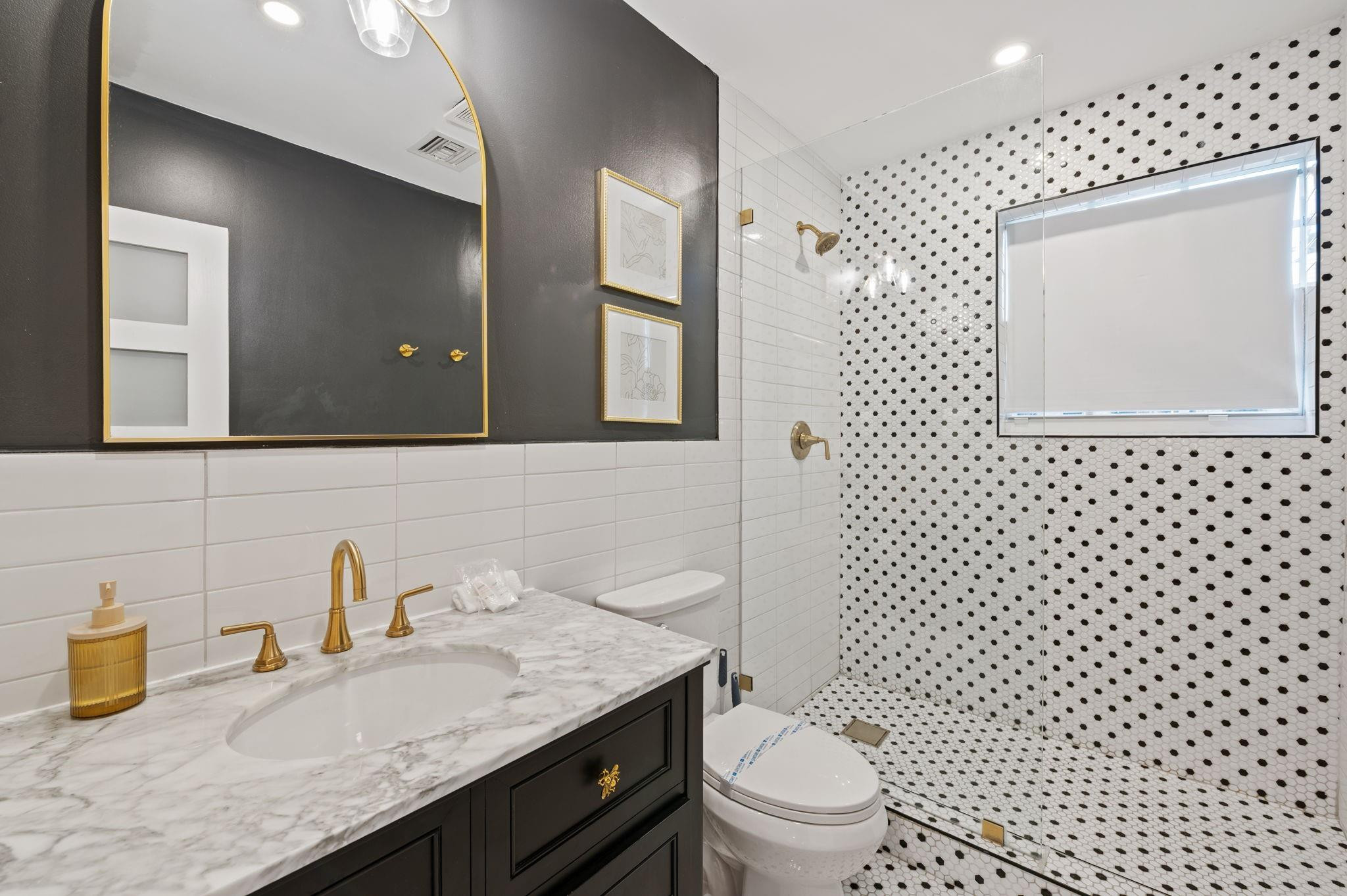 739 NE 17th Fort Lauderdale, FL 33304