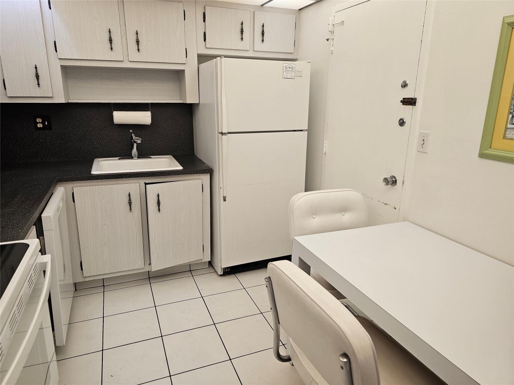 500 Three Iss #213 Hallandale Beach, FL 33009