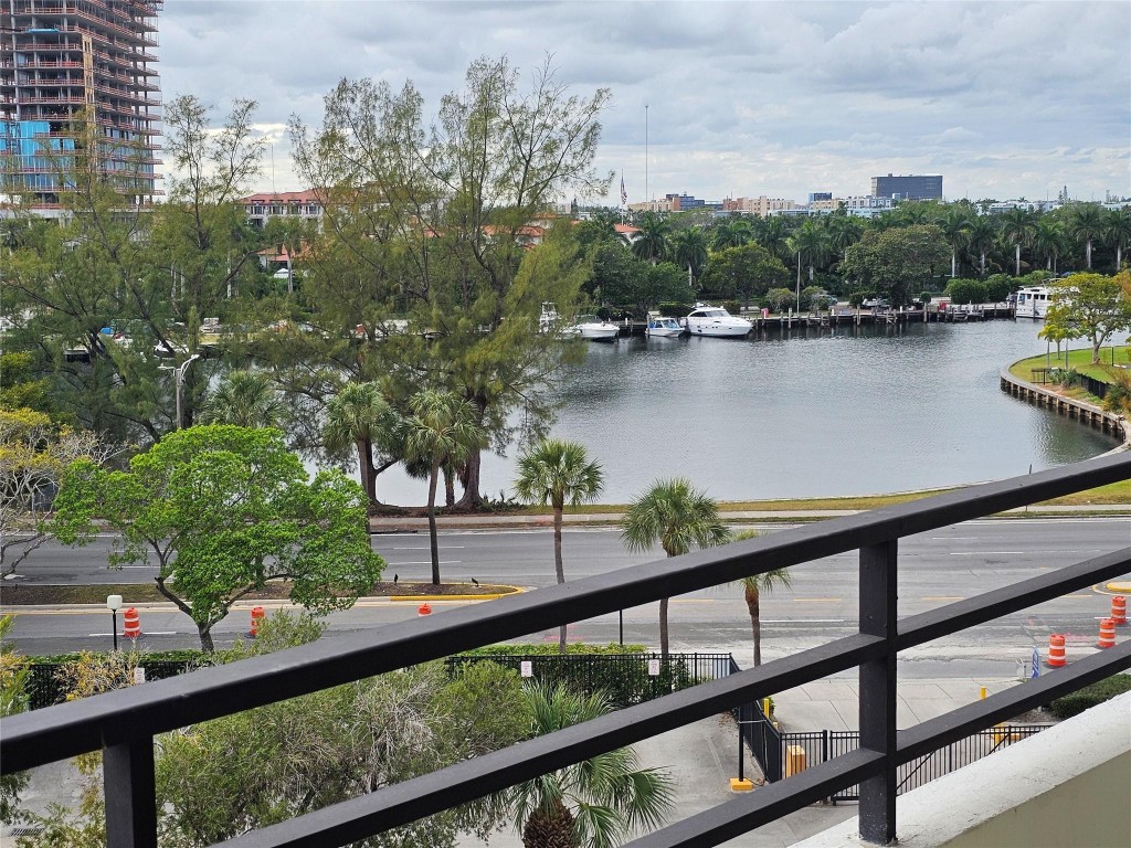 500 Three Iss #213 Hallandale Beach, FL 33009