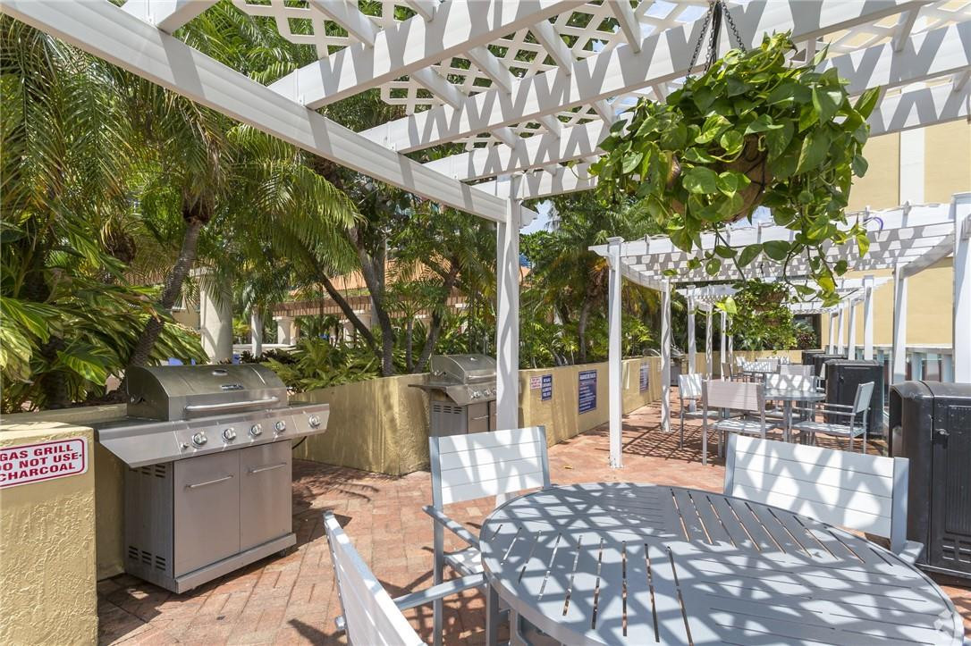 16900 N Bay #03-1011 Sunny Isles Beach, FL 33160