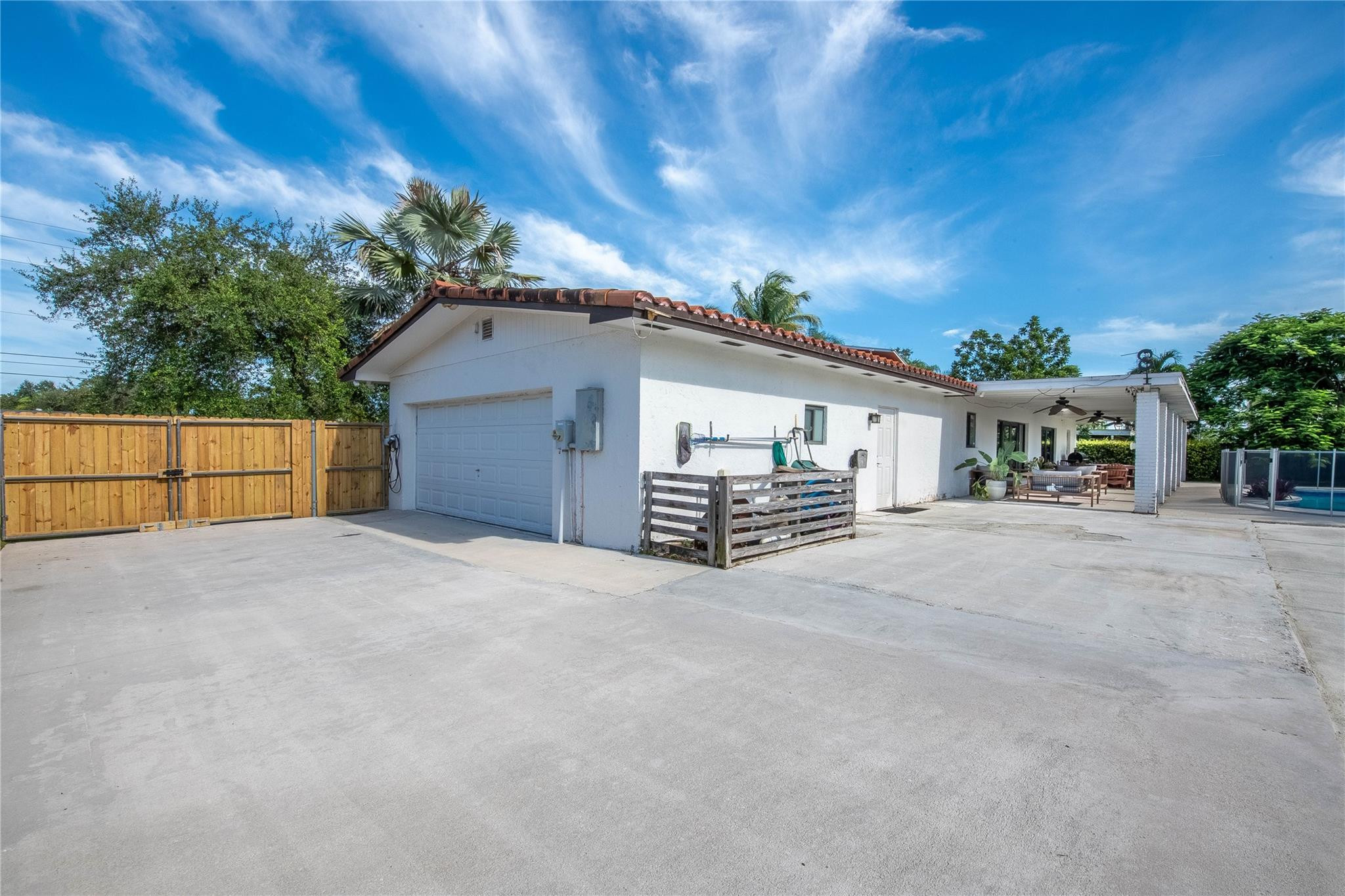 16670 SW 90th Palmetto Bay, FL 33157