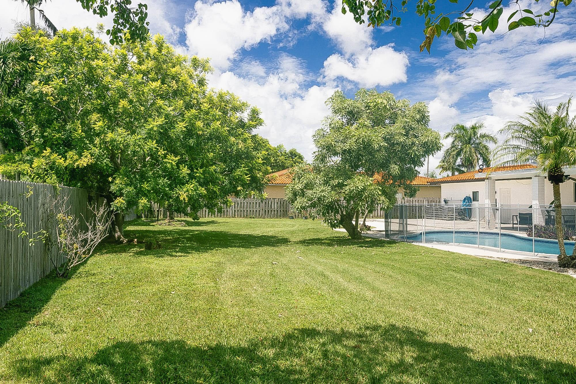 16670 SW 90th Palmetto Bay, FL 33157