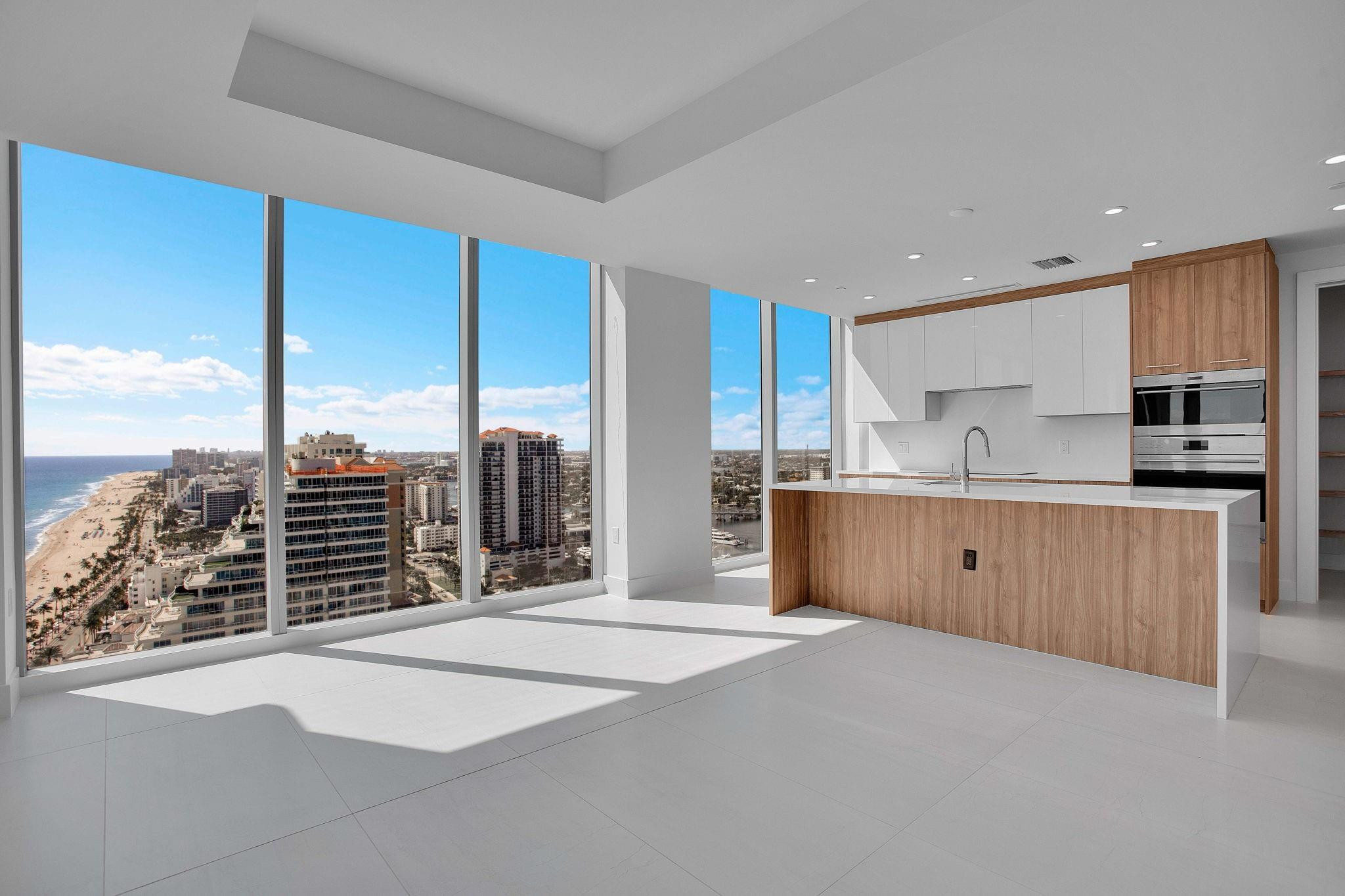 151 N Seabreeze Blv #E-2501 Fort Lauderdale, FL 33304