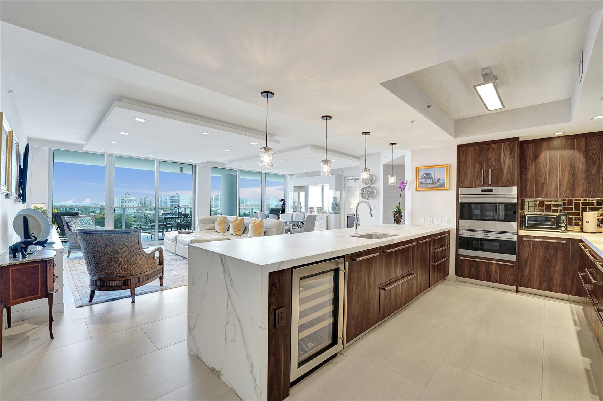 1180 N Federal #1006 Fort Lauderdale, FL 33304