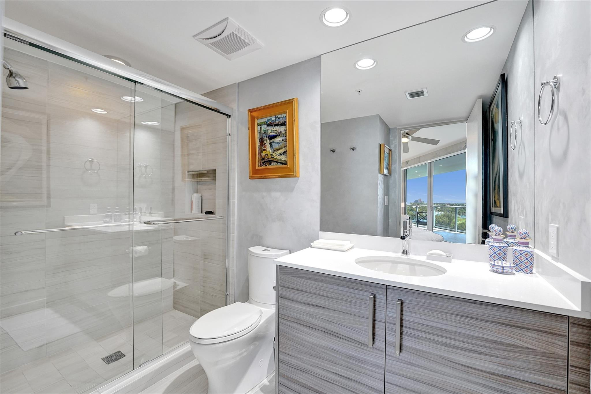 1180 N Federal #1006 Fort Lauderdale, FL 33304