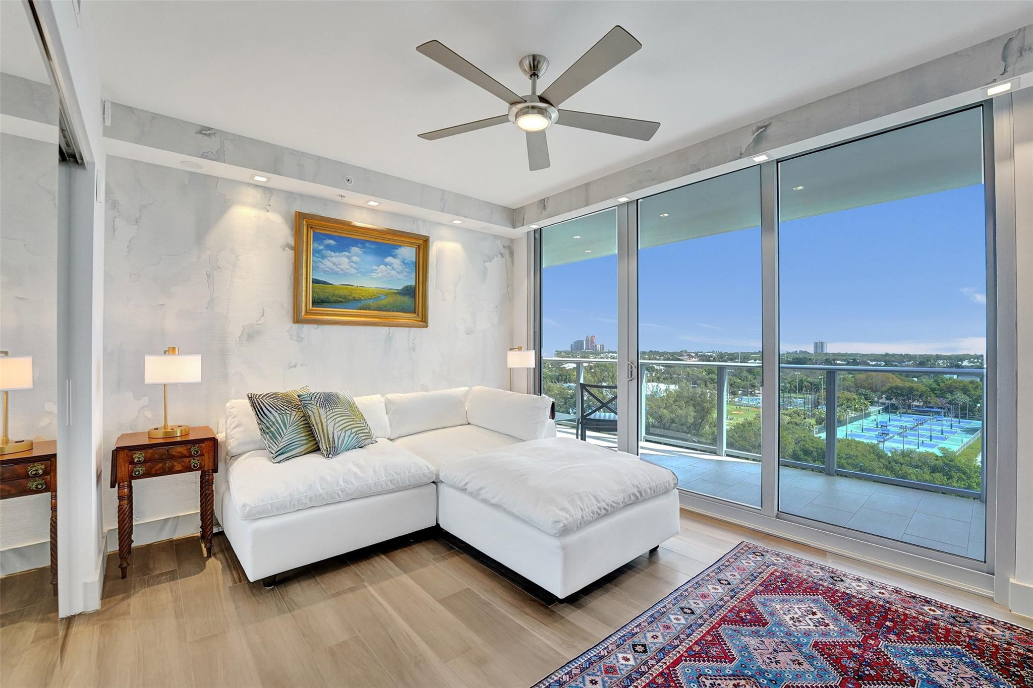 1180 N Federal #1006 Fort Lauderdale, FL 33304