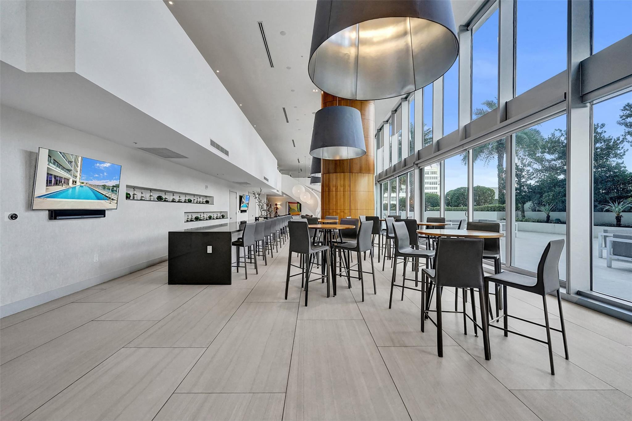 1180 N Federal #1006 Fort Lauderdale, FL 33304