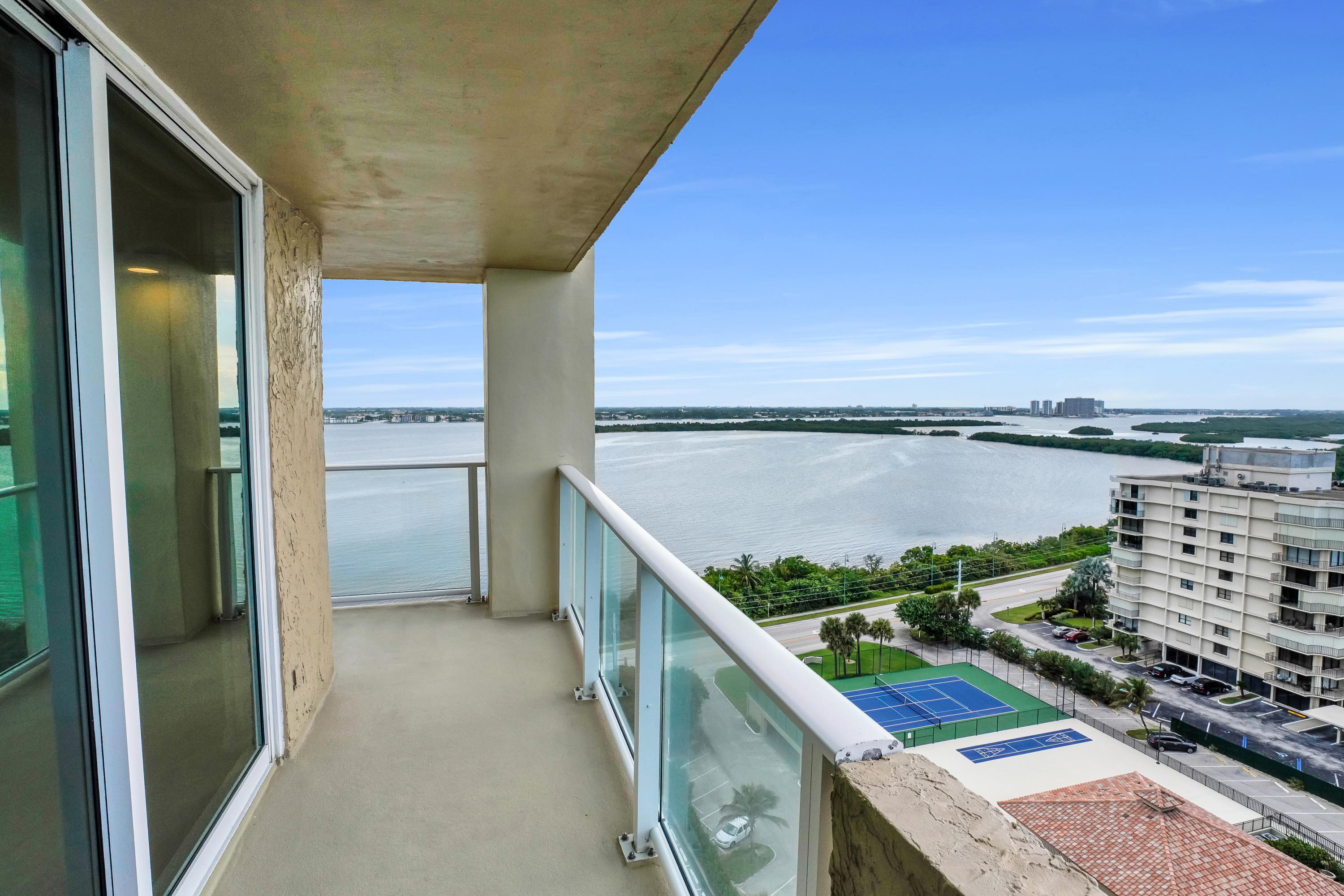 5440 N Ocean Dr #1502