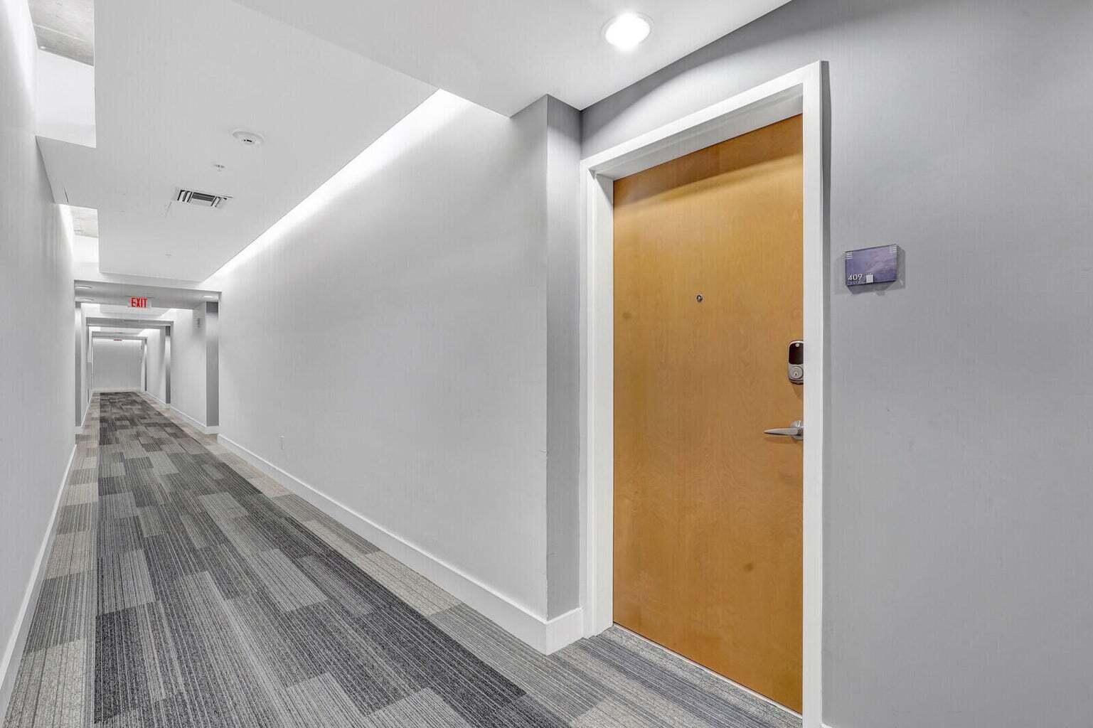 300 S Australian Ave #409,West Palm Beach, FL 33401