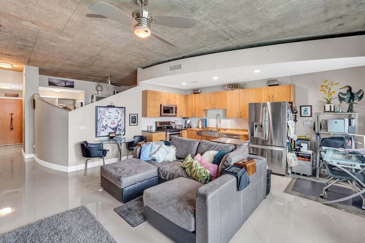 300 S Australian Ave #409,West Palm Beach, FL 33401