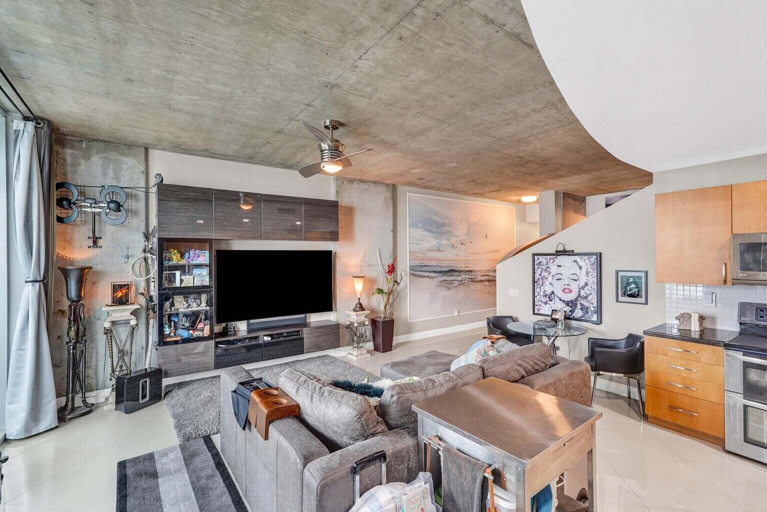 300 S Australian Ave #409,West Palm Beach, FL 33401