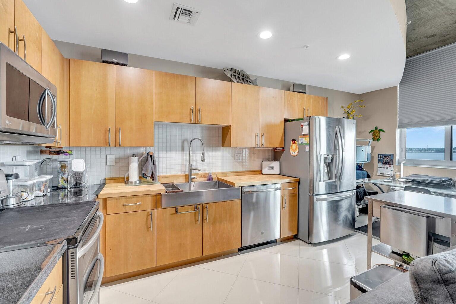 300 S Australian Ave #409,West Palm Beach, FL 33401