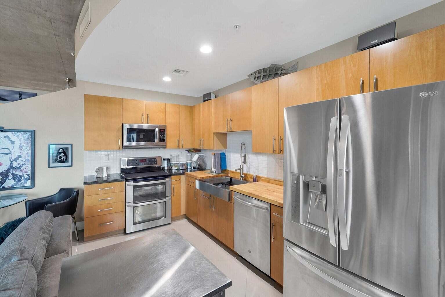 300 S Australian Ave #409,West Palm Beach, FL 33401