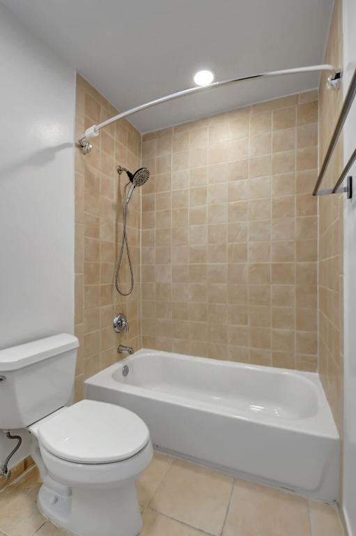 Undisclosed Address Boca Raton, FL 33496