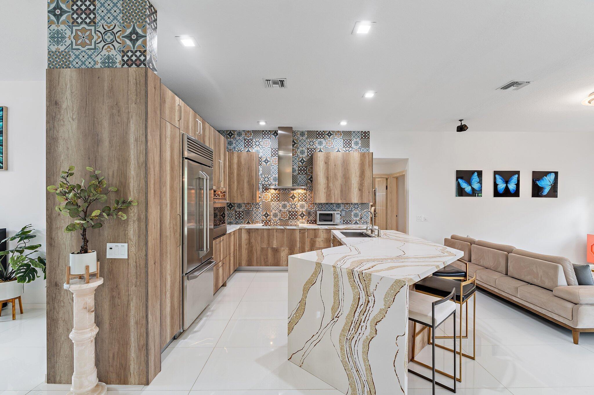 14019 N Miller Dr Palm Beach Gardens, FL 33410