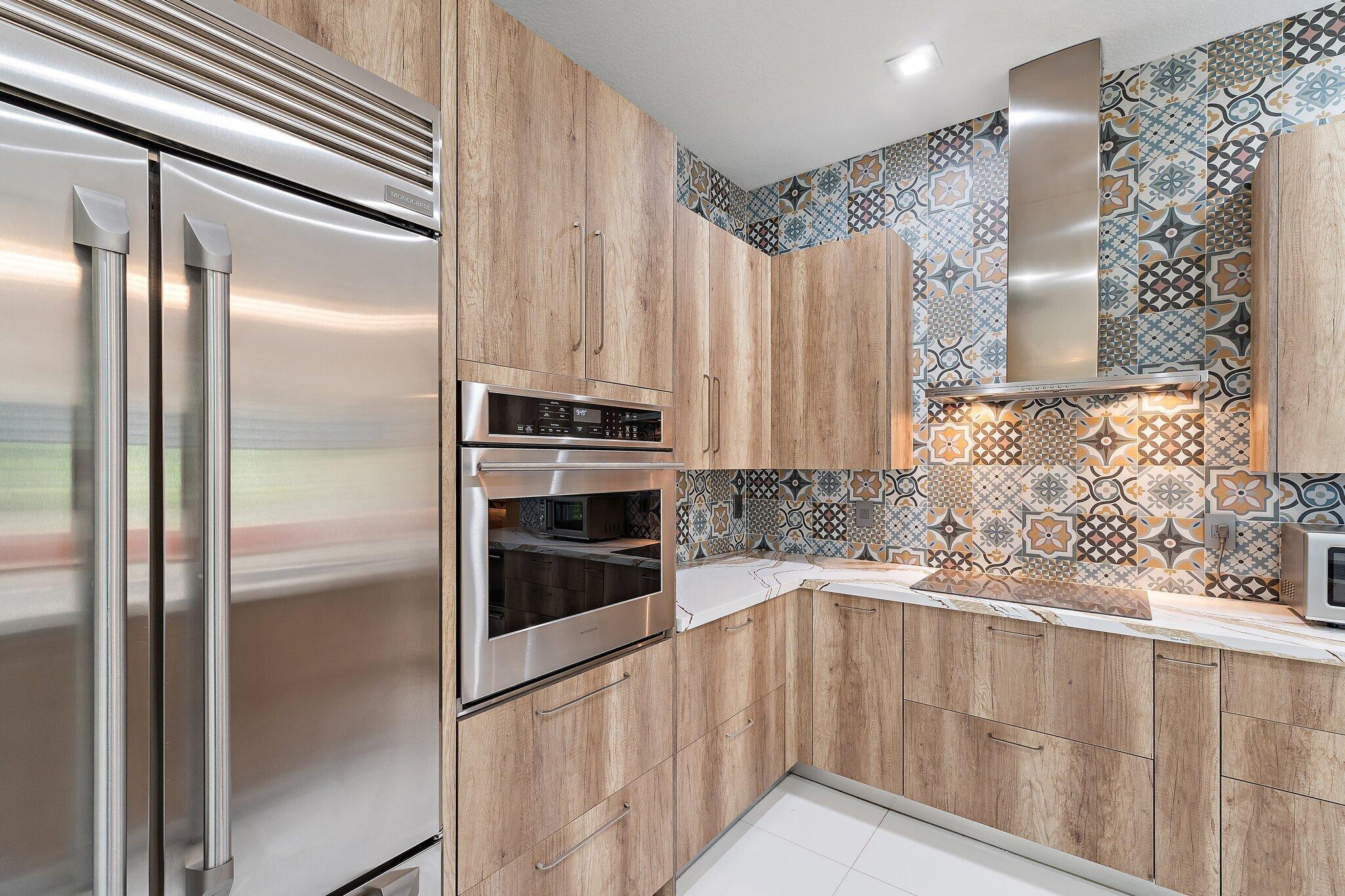 14019 N Miller Dr Palm Beach Gardens, FL 33410