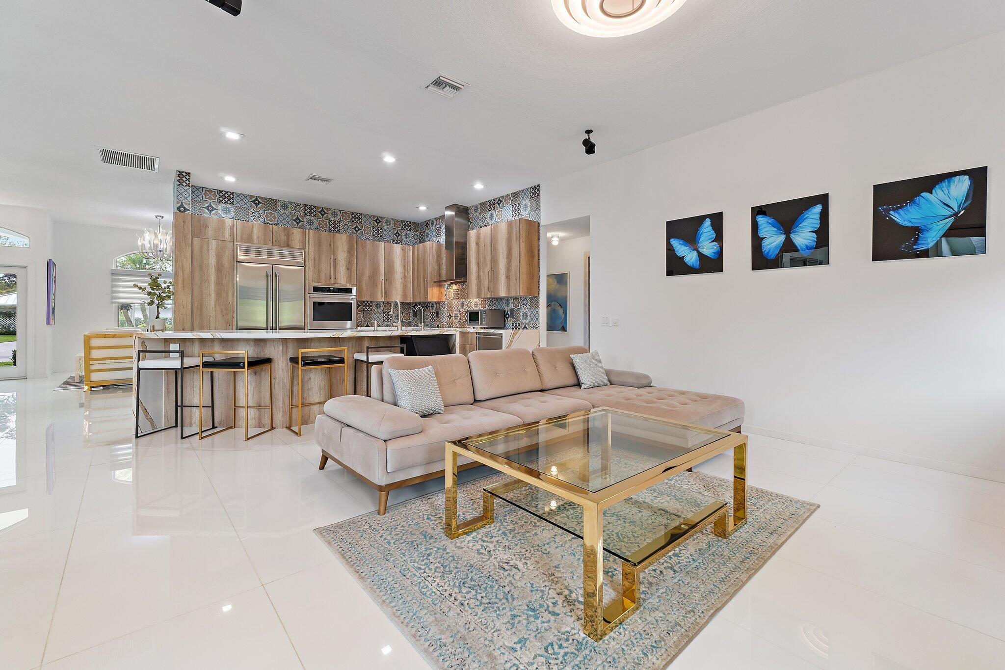 14019 N Miller Dr Palm Beach Gardens, FL 33410