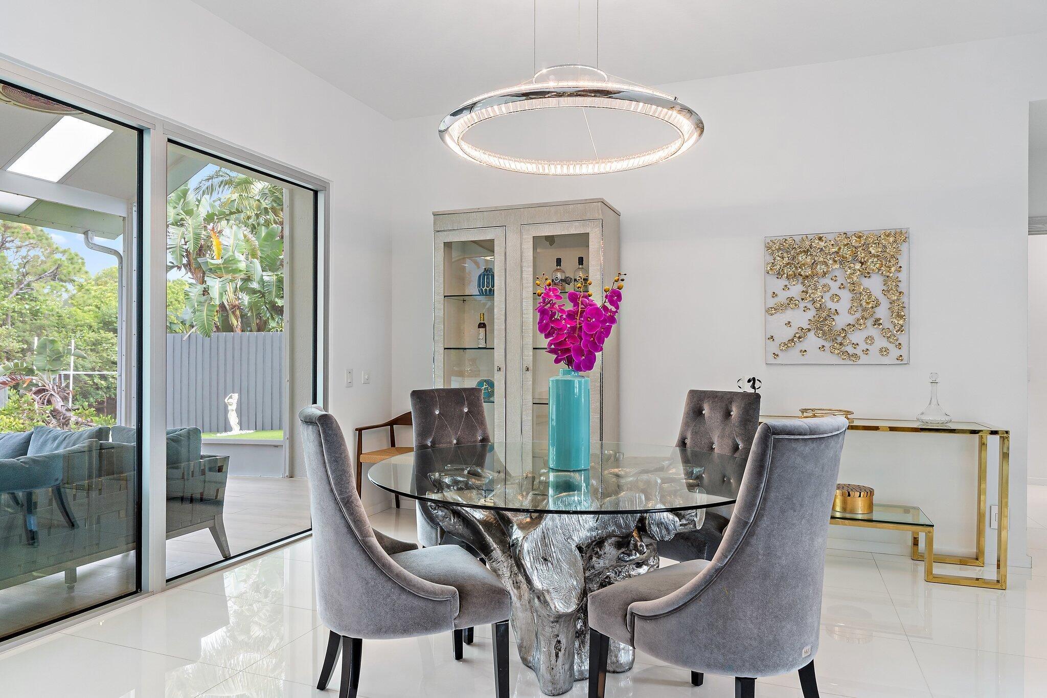 14019 N Miller Dr Palm Beach Gardens, FL 33410