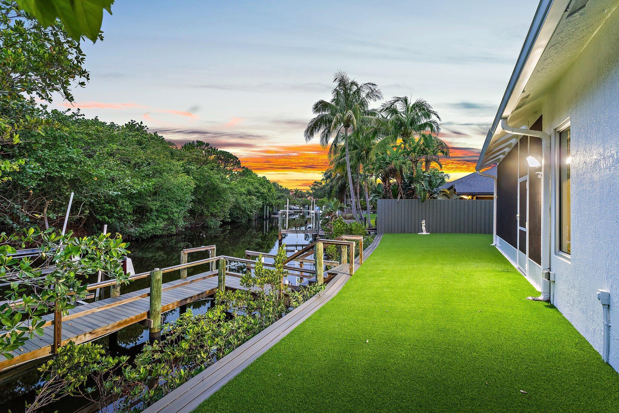 14019 N Miller Dr Palm Beach Gardens, FL 33410