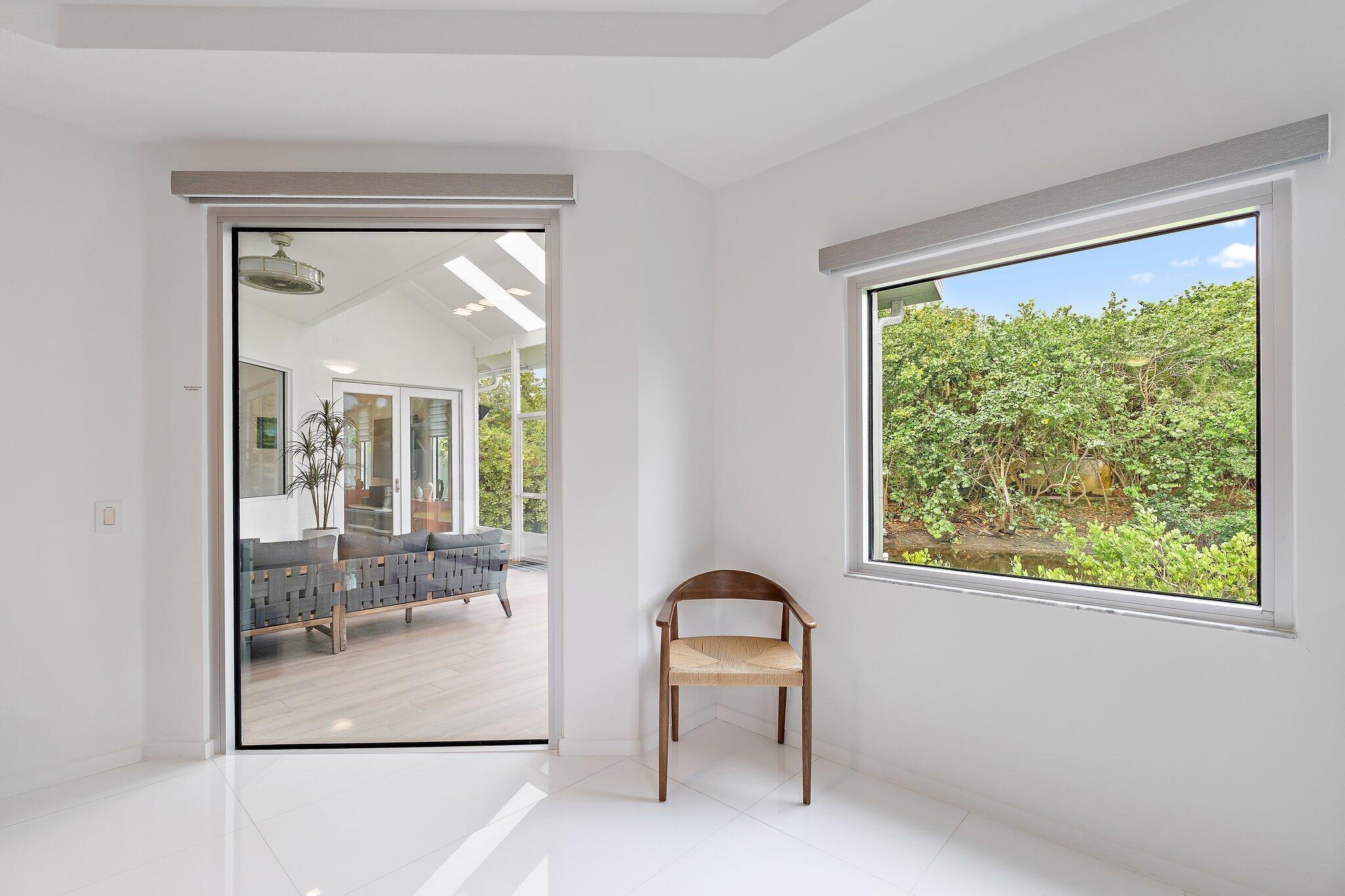 14019 N Miller Dr Palm Beach Gardens, FL 33410