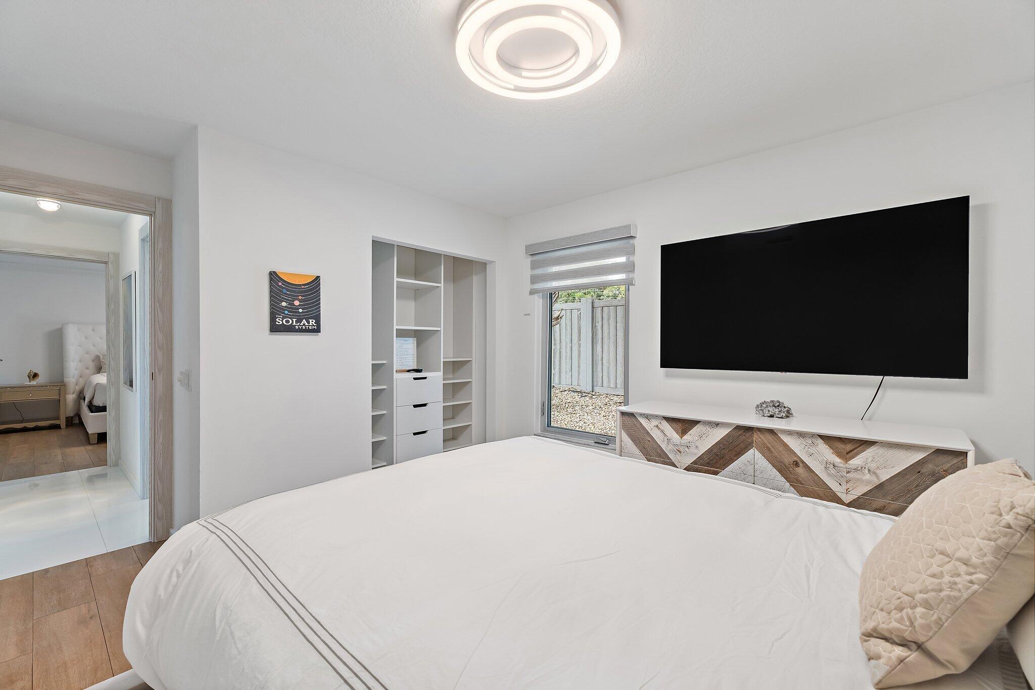 14019 N Miller Dr Palm Beach Gardens, FL 33410