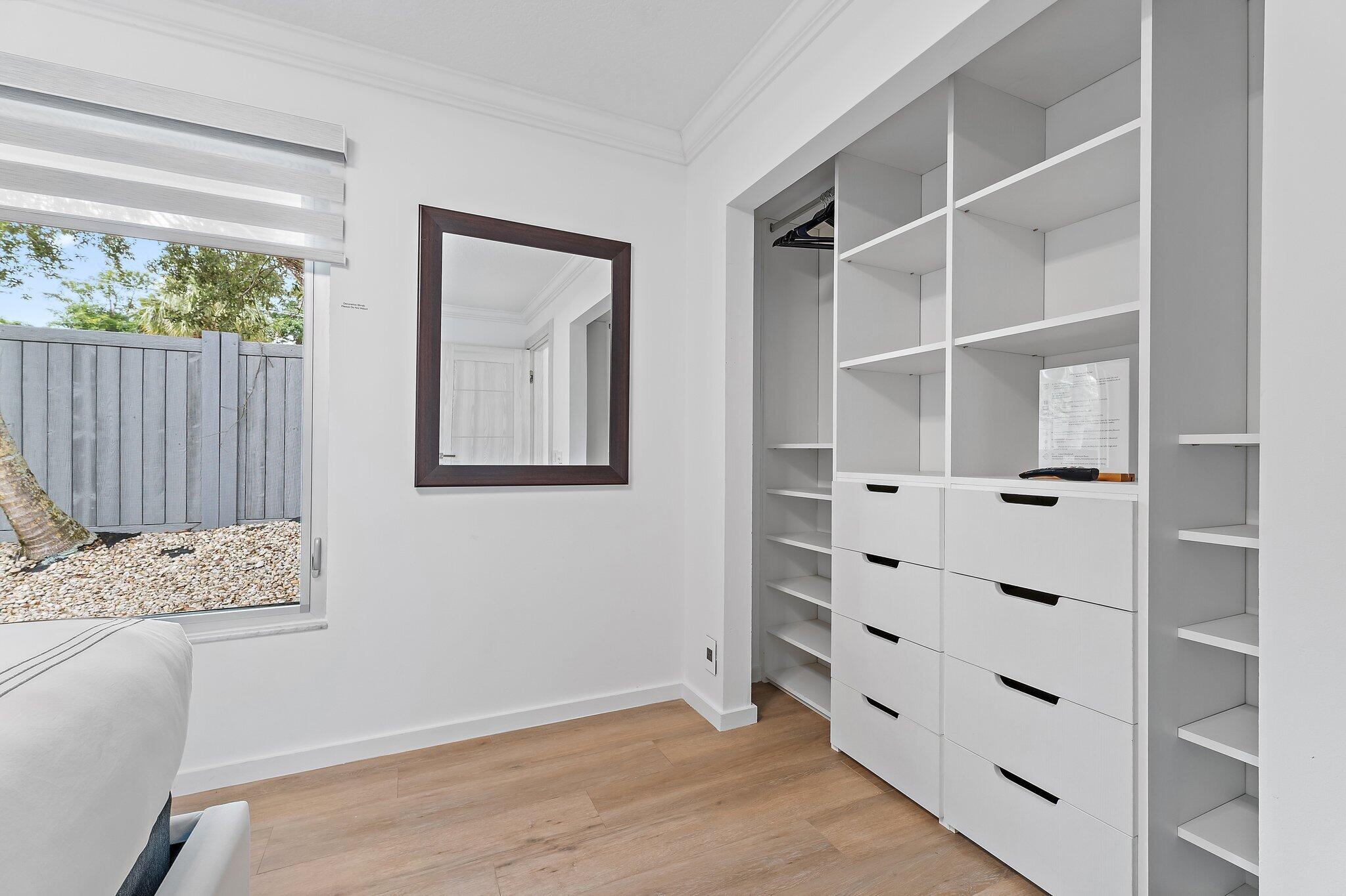 14019 N Miller Dr Palm Beach Gardens, FL 33410