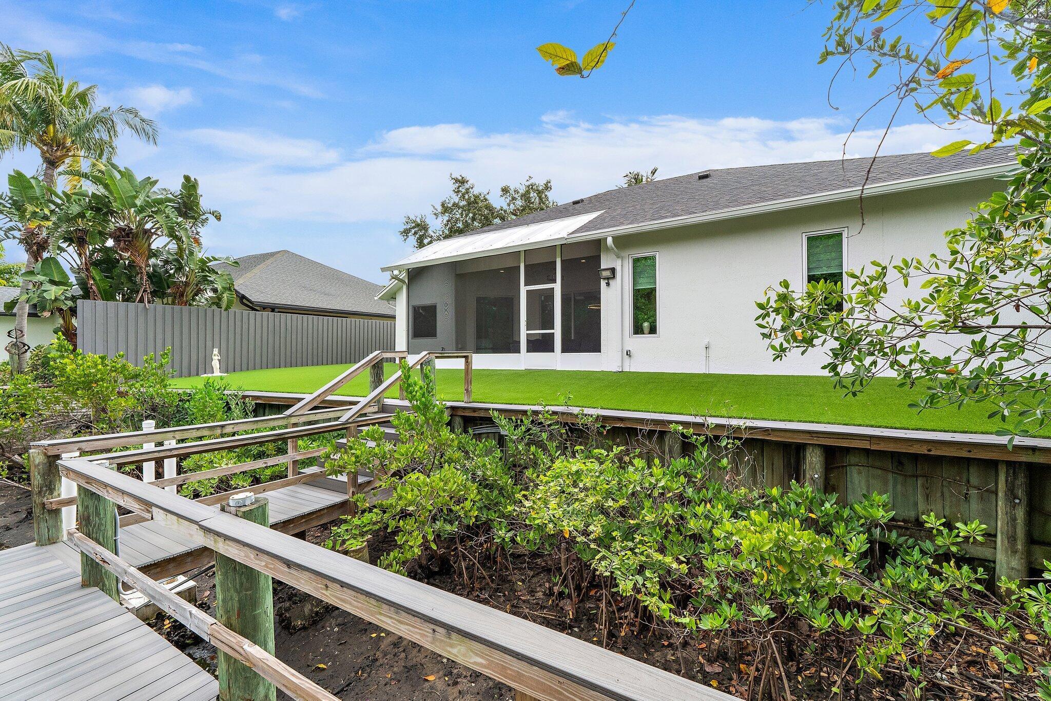 14019 N Miller Dr Palm Beach Gardens, FL 33410