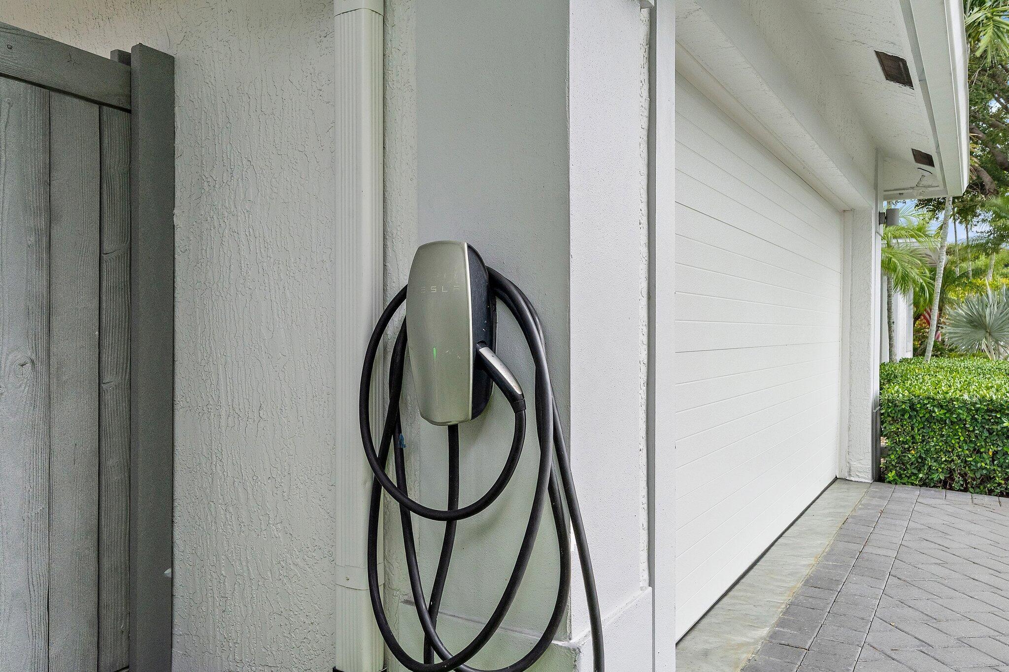 14019 N Miller Dr Palm Beach Gardens, FL 33410