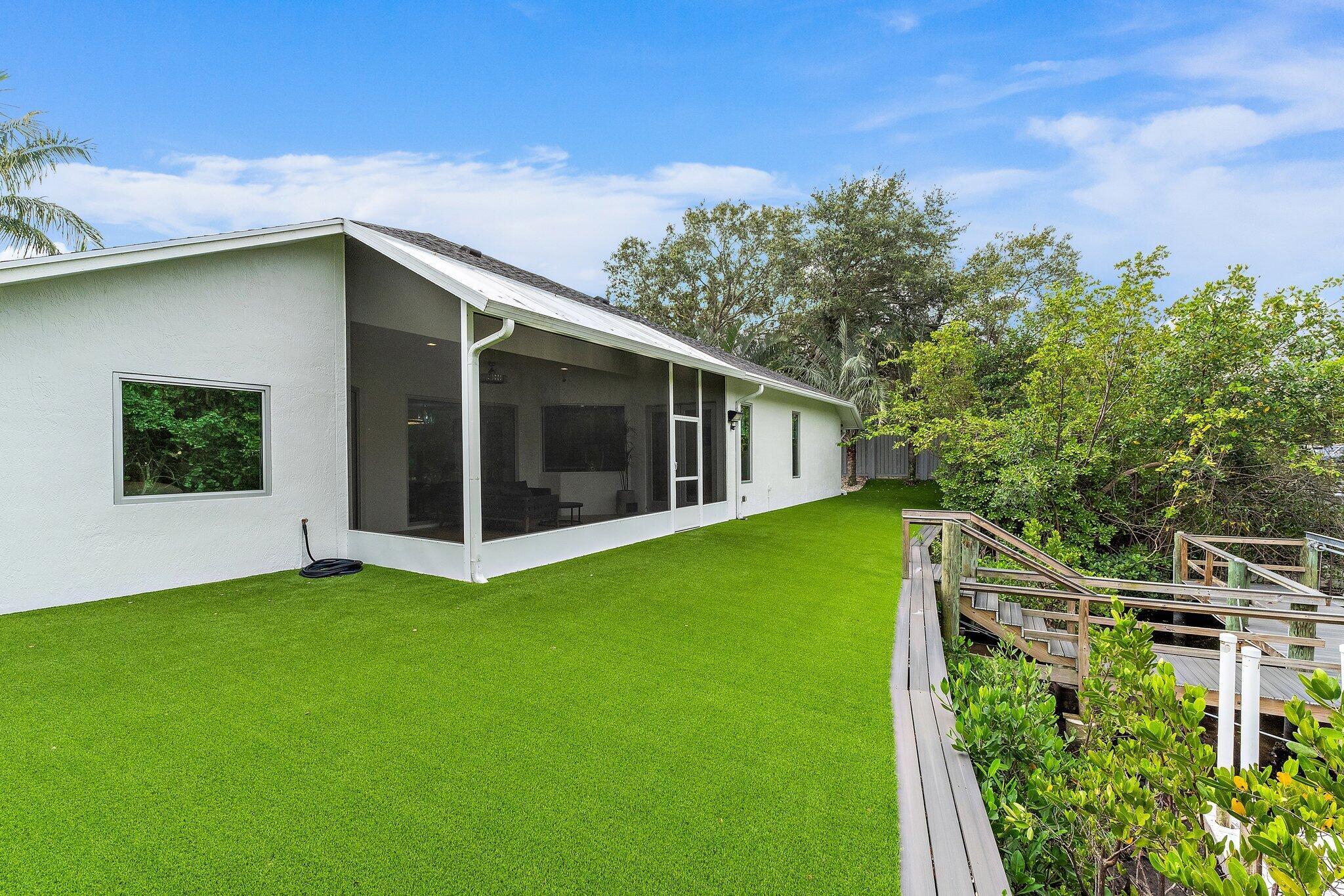 14019 N Miller Dr Palm Beach Gardens, FL 33410