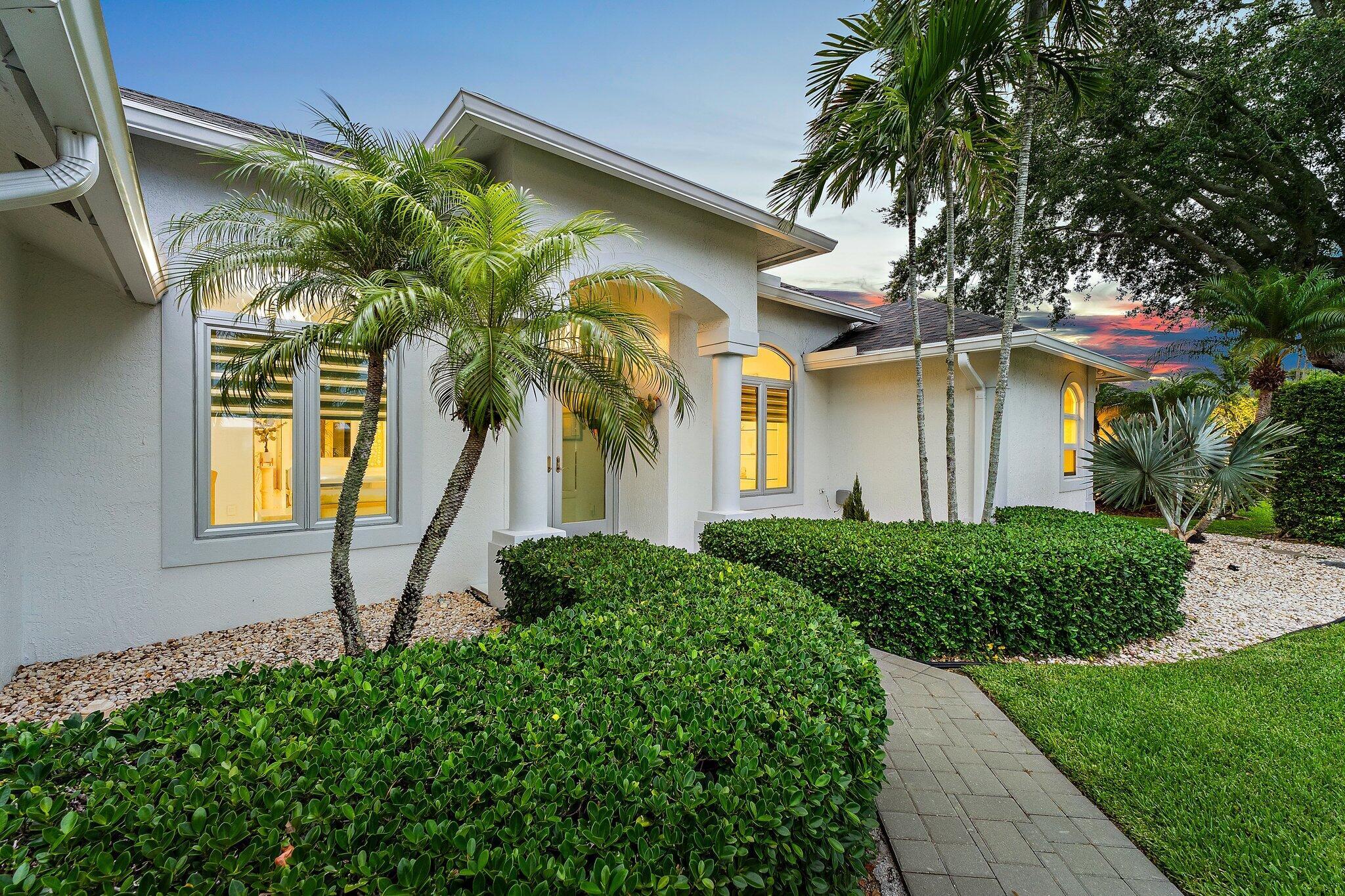 14019 N Miller Dr Palm Beach Gardens, FL 33410