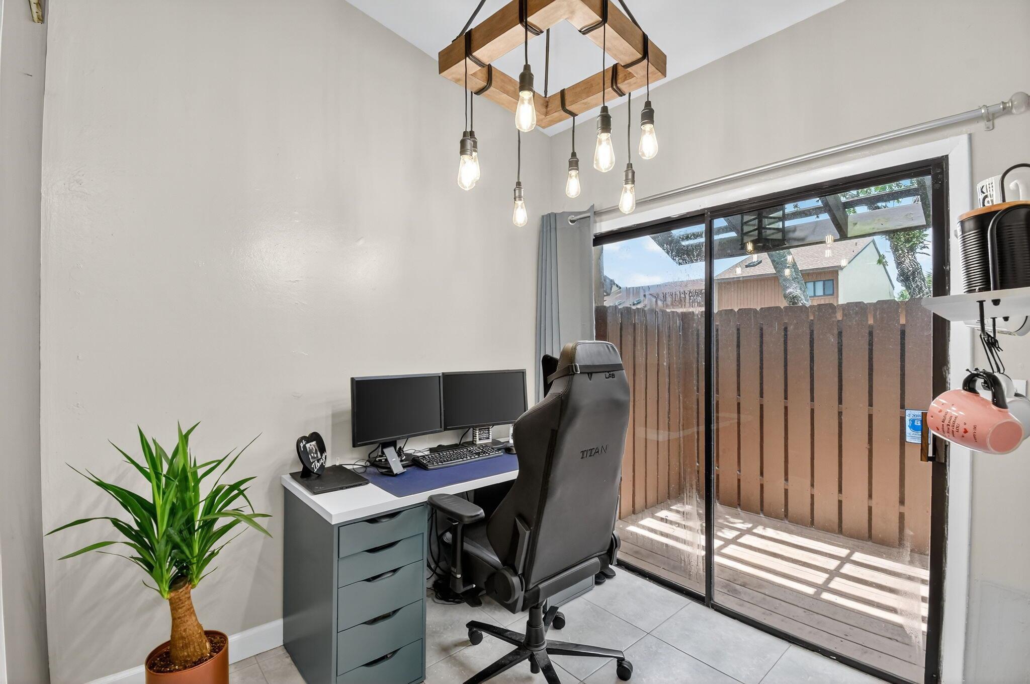 4169 S Pine Is Rd,Davie, FL 33328