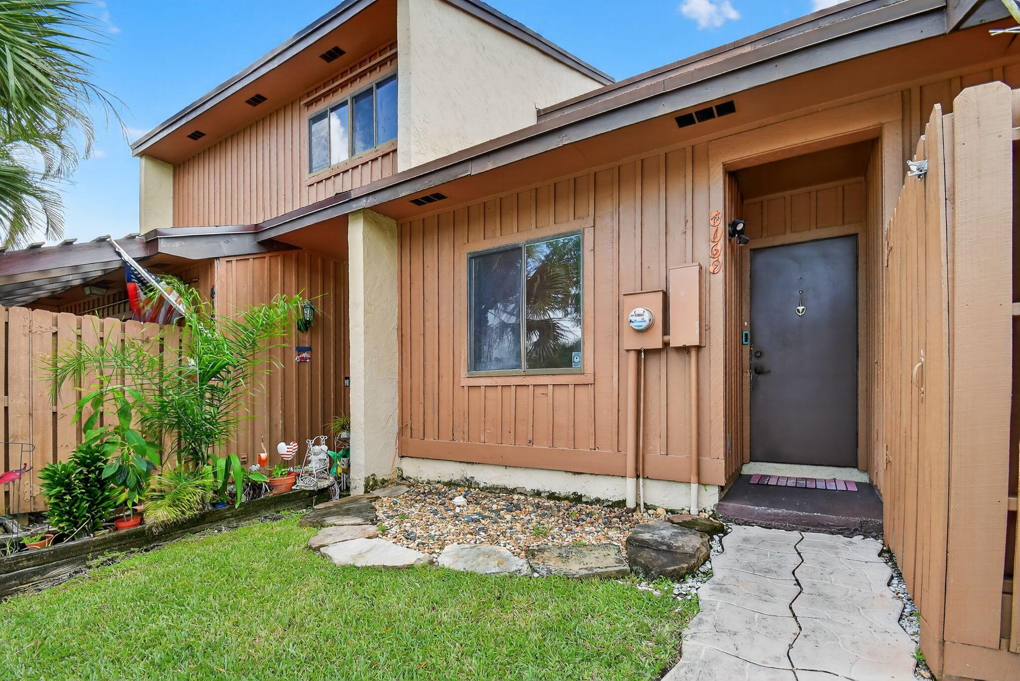 4169 S Pine Is Rd,Davie, FL 33328