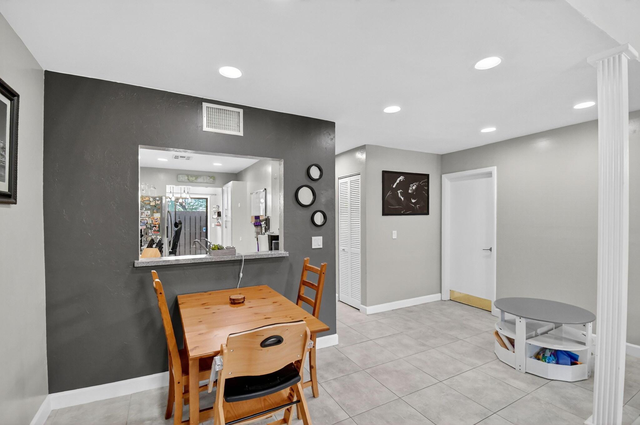 4169 S Pine Is Rd,Davie, FL 33328