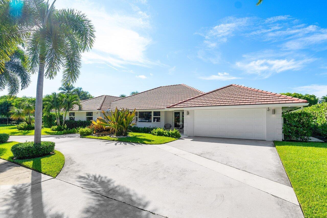 822 SW 33rd Pl Boynton Beach, FL 33435
