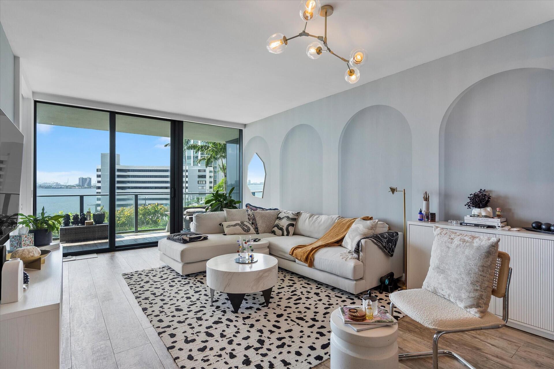 image Paraiso Bay Condo1