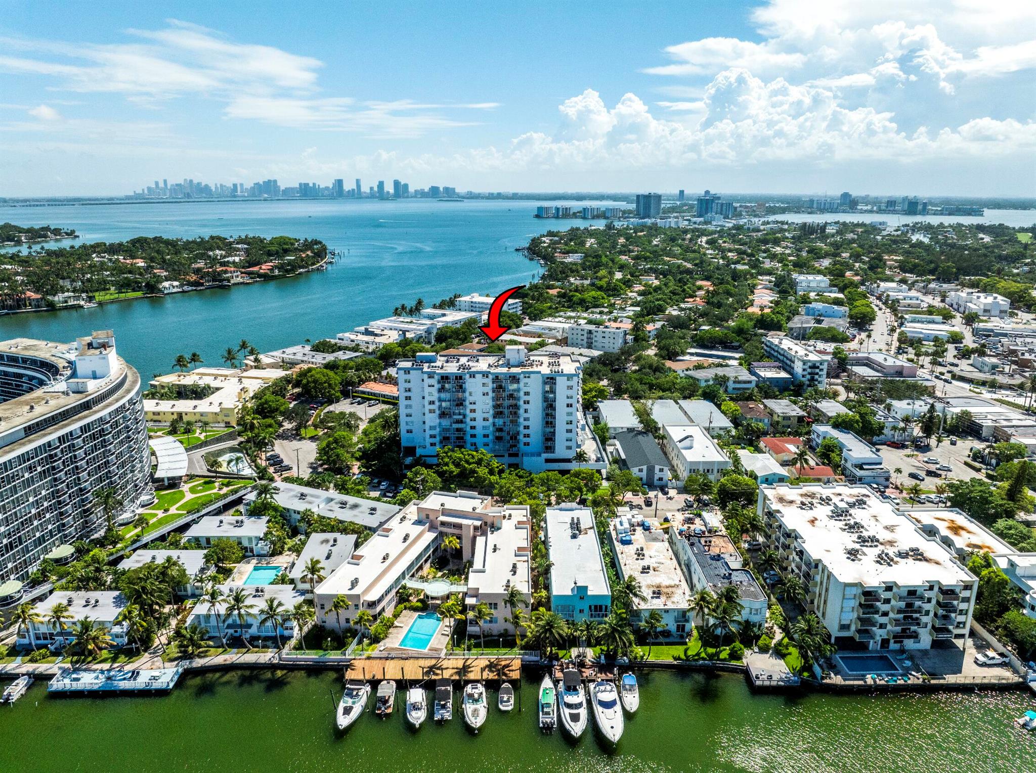 6900 Bay Dr #11i