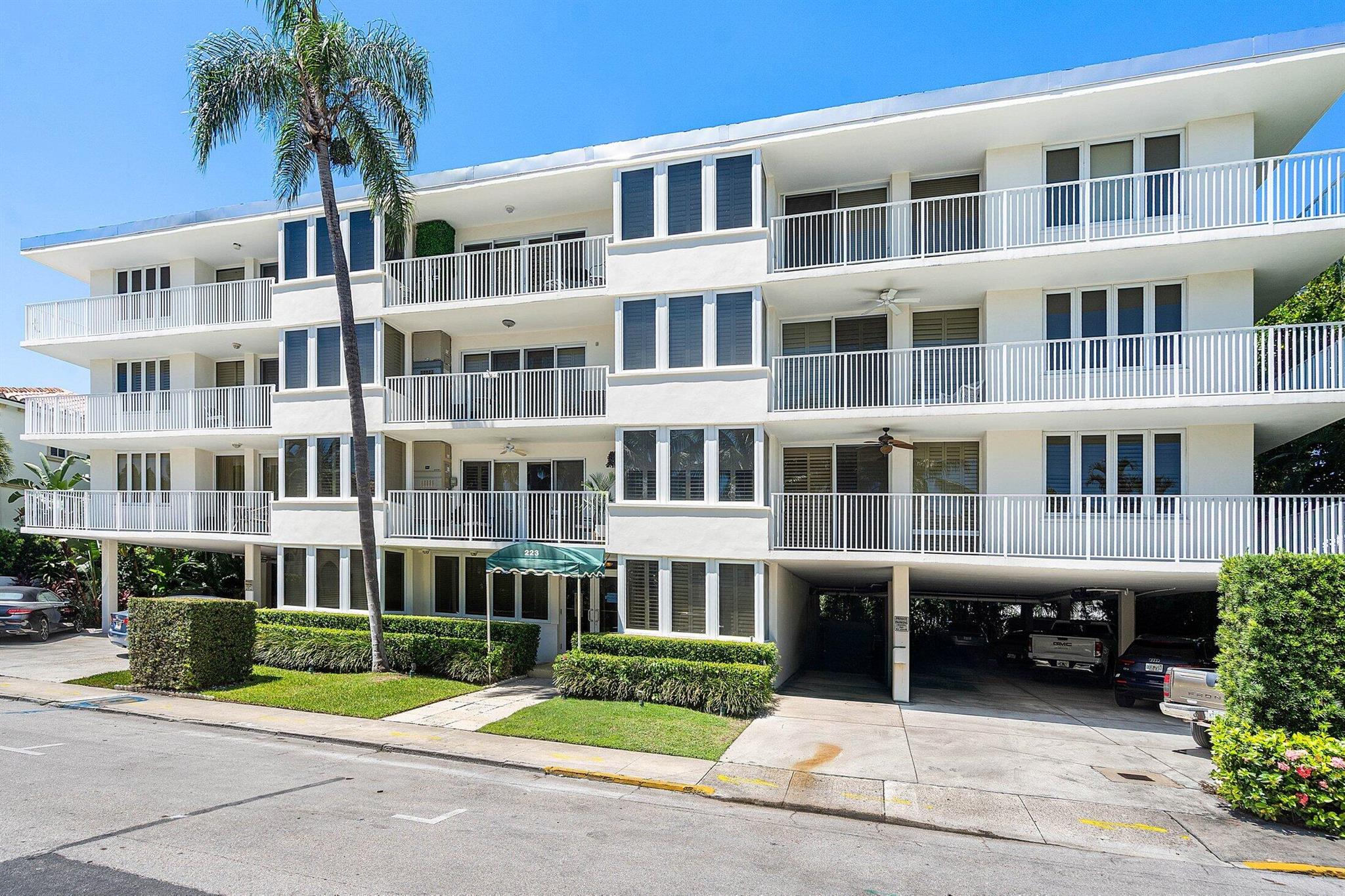 223 Atlantic Ave #D2