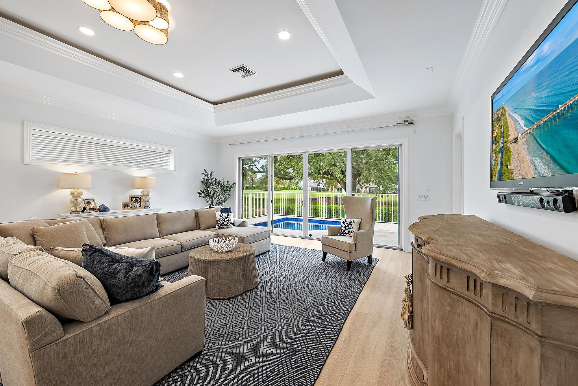 17065 Bay St Jupiter, FL 33477