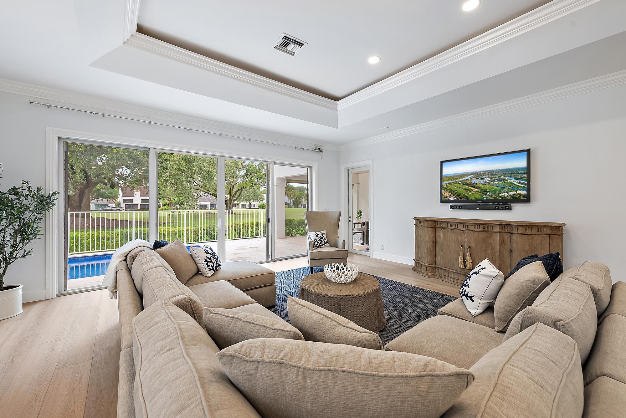 17065 Bay St Jupiter, FL 33477