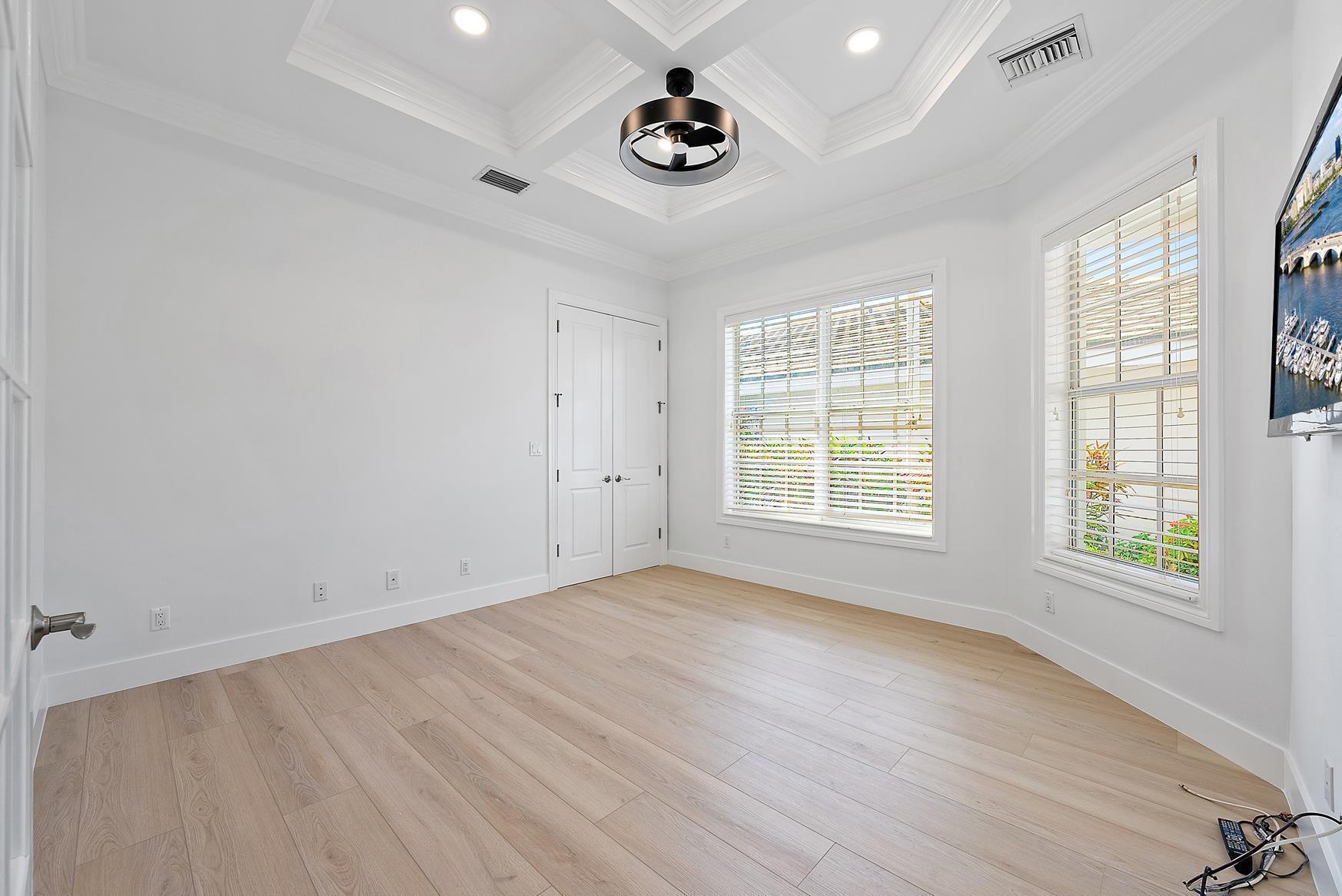 17065 Bay St Jupiter, FL 33477