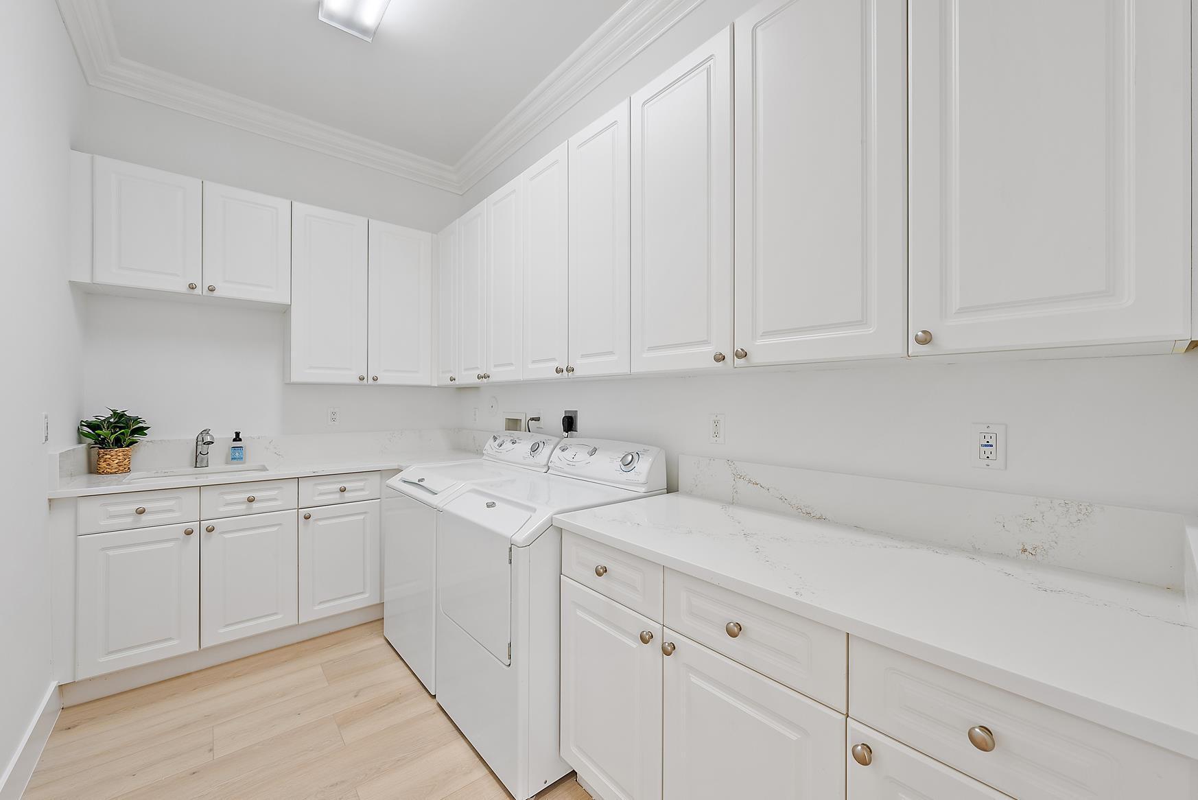 17065 Bay St Jupiter, FL 33477