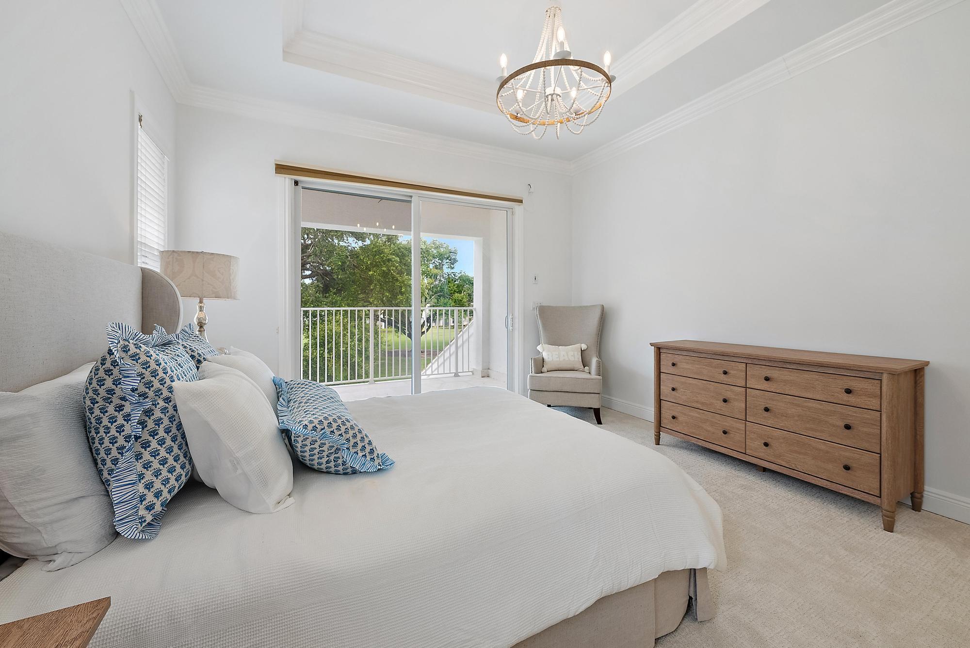 17065 Bay St Jupiter, FL 33477