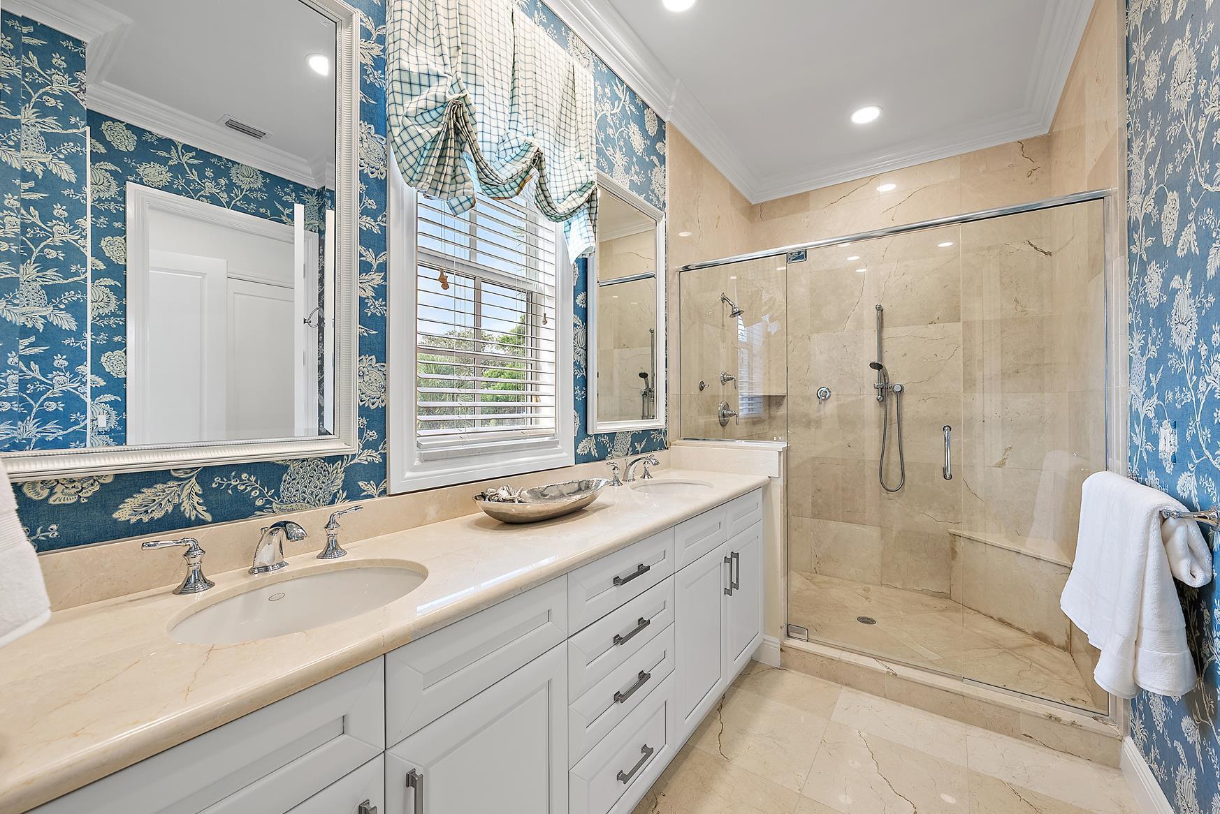 17065 Bay St Jupiter, FL 33477