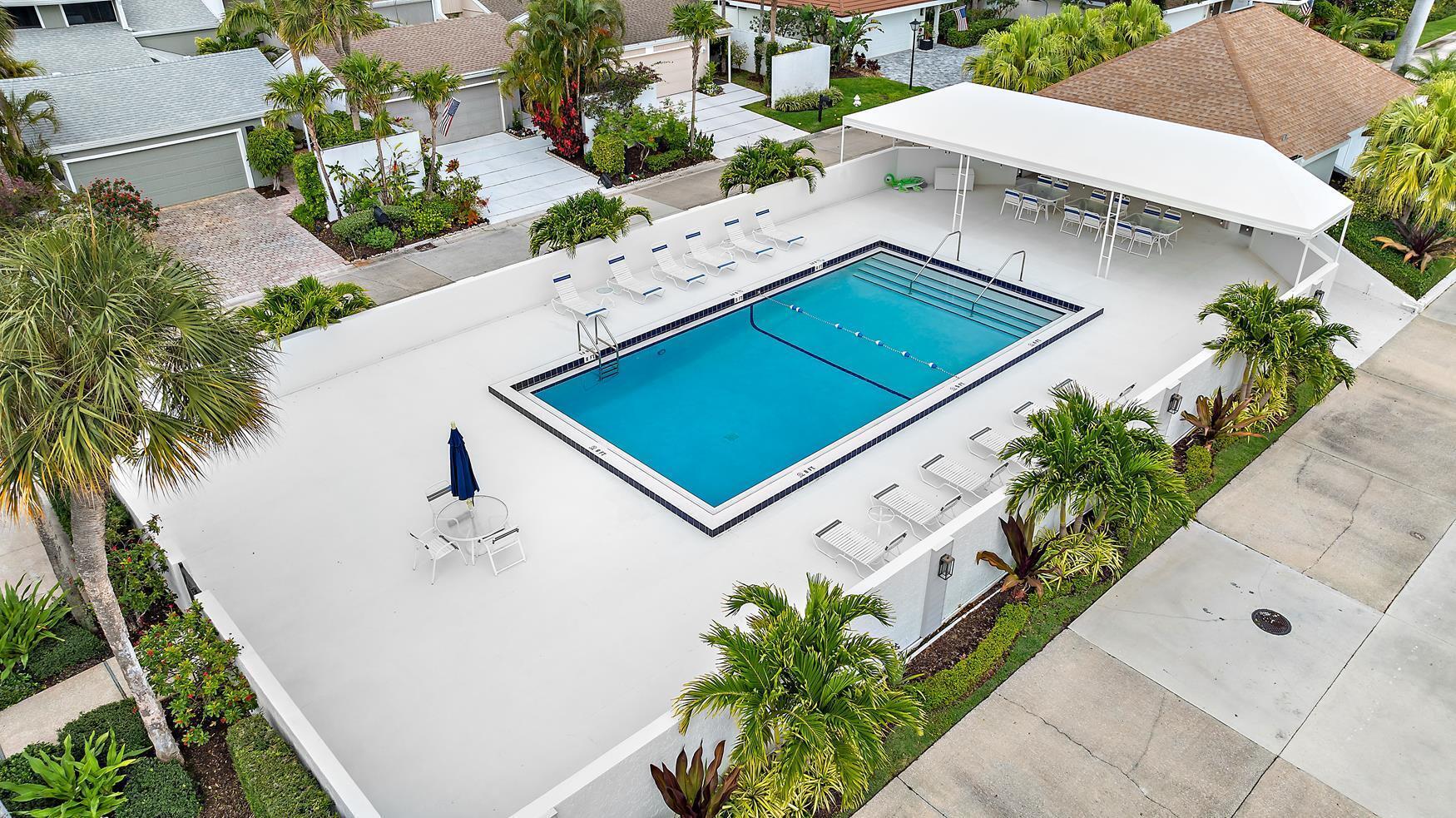 17065 Bay St Jupiter, FL 33477