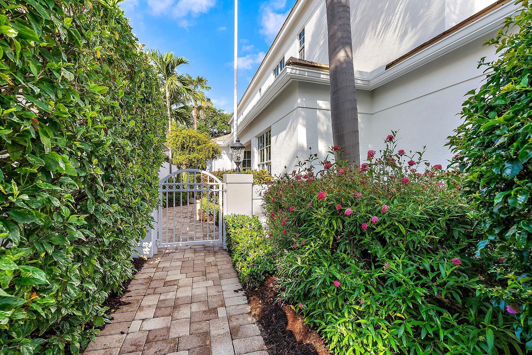 17065 Bay St Jupiter, FL 33477